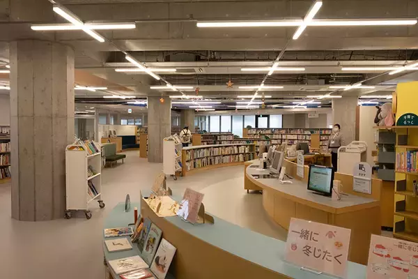 「「図書館に市民から感謝メール」の理由。仕事、読書、お喋り、過ごし方は自由自在、個性派「垂水図書館」の凄み　神戸市」の画像