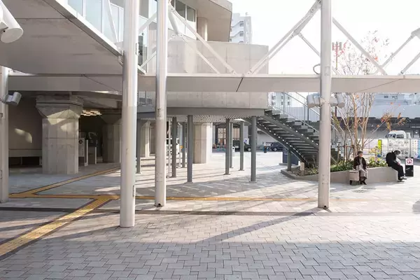 「「図書館に市民から感謝メール」の理由。仕事、読書、お喋り、過ごし方は自由自在、個性派「垂水図書館」の凄み　神戸市」の画像