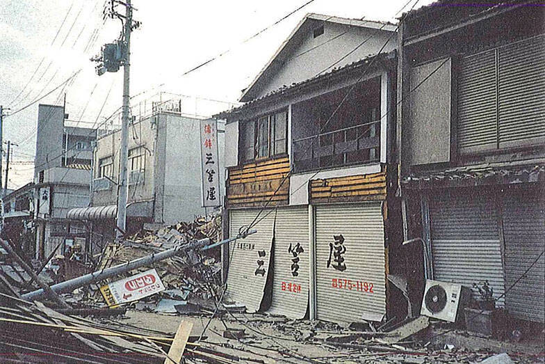 落語の力で街を元気に。365日フル稼働の寄席「神戸新開地・喜楽館」笑いあり涙ありの地域活性化、7年の激闘