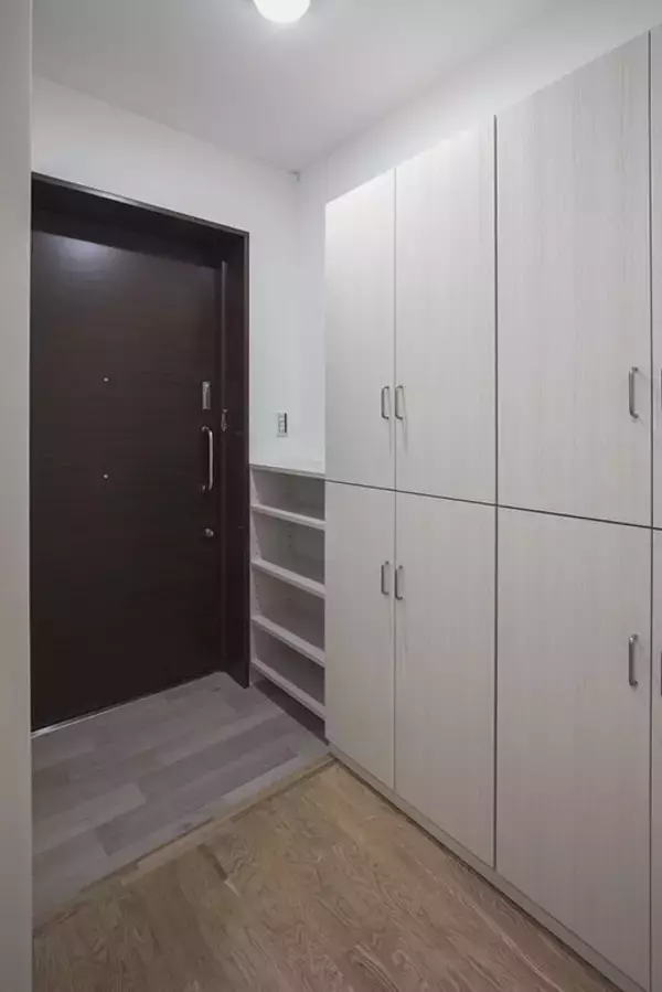 「空室めだつ築古団地、「シングルマザー専用」フロアにして満室に。オートロック完備、群馬県が全国初のシェアハウス運営を決断」の画像