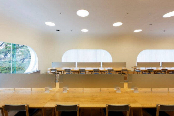 “しゃべれる図書館”「武蔵野プレイス」が変えた公共施設の常識。青少年の居場所から大人の部活まで、多世代が愛する武蔵境の“居場所”160万人が虜に