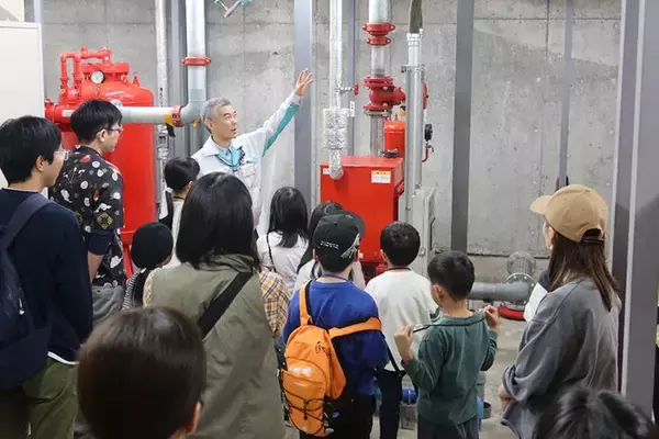 「“しゃべれる図書館”「武蔵野プレイス」が変えた公共施設の常識。青少年の居場所から大人の部活まで、多世代が愛する武蔵境の“居場所”160万人が虜に」の画像