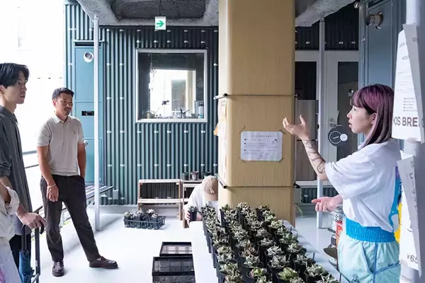 「”目先の利益よりまちの未来”代々続く地主の若き建築家が仕掛ける、個人店など集まる食の拠点 「新横浜食料品センター」。ご近所づきあいの新しい距離感生む賃貸「森庭山荘」も」の画像