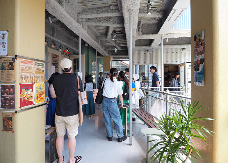 ”目先の利益よりまちの未来”代々続く地主の若き建築家が仕掛ける、個人店など集まる食の拠点 「新横浜食料品センター」。ご近所づきあいの新しい距離感生む賃貸「森庭山荘」も
