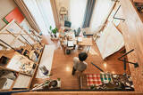 「歴代住人がDIYで”住み継ぐ”アート賃貸。秘密基地みたいな美大生の部屋＆医師兼アーティストが深夜に籠る「半地下アトリエ」　町田市「アップル＆サムシングエルス」」の画像6