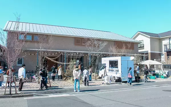 「賃貸住宅が「終の棲家」になるリアル | クリエイターが住み継ぐ伝説のアパート | 160万人が虜になった「しゃべれる図書館」【4月人気記事まとめ】」の画像