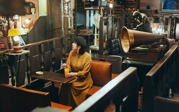 高円寺の愛され純喫茶を訪ねて。『純喫茶コレクション』著者・難波里奈さんと、私語禁止の名曲喫茶や老舗店で昭和レトロを味わう