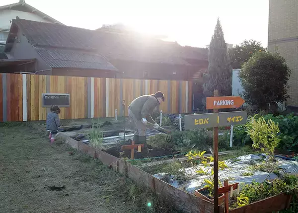 「賃貸大家ユニット・半田兄弟、老朽化アパート再生のカギは「家庭菜園とDIY」！ 入居率も30％アップまでの軌跡　福岡県久留米市」の画像