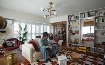 『海外みたいにセンスのある部屋のつくり方』著者、2度目の自宅マンションリノベ。本棚の奥にベッドルームなど工夫が凝縮！家族と”育てていく”心地よい空間　リノベーション設計士・早さん