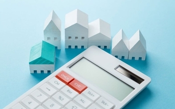 【フラット35】、令和7年度補正予算に伴う制度拡充を実施。借入限度額拡充や借り換えのしやすさなど、変更点を詳しく解説