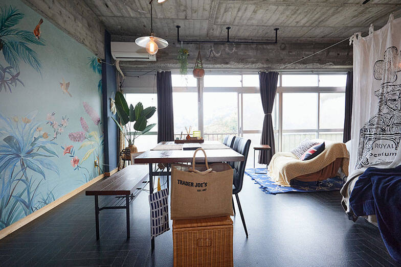 温泉付きリゾートマンションを98万円で購入してみた！ 「別荘じまい」が狙い目、Airbnbで宿泊内見など物件選びのコツ満載　小説家・高殿円さん　伊豆