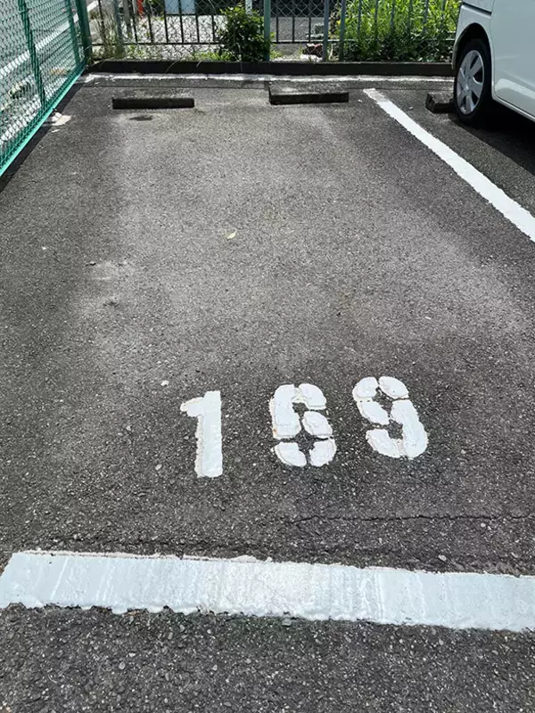 「団地の“スーパーシニア”が大活躍！ 前理事会がお手上げの「駐車場白線引き」問題を技アリ解決【ポンコツ理事長奮闘記5】」の画像