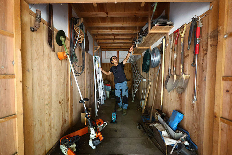 【古民家移住で残業ゼロ】「お金を消費しないと1日が埋まらない東京」を卒業。マンションを売って41歳で地方へ、猫と暮らす51歳の今