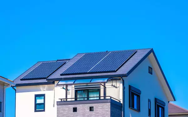 家を建てるなら知るべき8年後のリスク。ZEH基準未満の住宅は市場価値が下がる!?