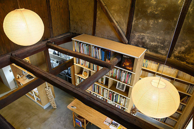 お寺の副住職、蔵書3万冊の「現代版・寺子屋」を開いたら、人口減少する町に人が集まってきた！ 「ふるえる書庫」の挑戦　大阪・池田市