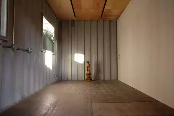 「お寺の副住職、蔵書3万冊の「現代版・寺子屋」を開いたら、人口減少する町に人が集まってきた！ 「ふるえる書庫」の挑戦　大阪・池田市」の画像