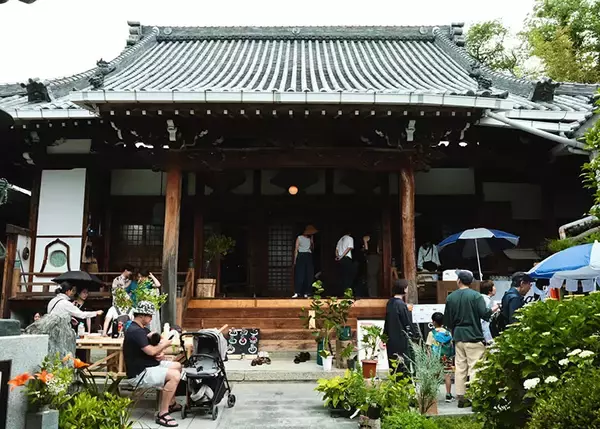 「お寺の副住職、蔵書3万冊の「現代版・寺子屋」を開いたら、人口減少する町に人が集まってきた！ 「ふるえる書庫」の挑戦　大阪・池田市」の画像