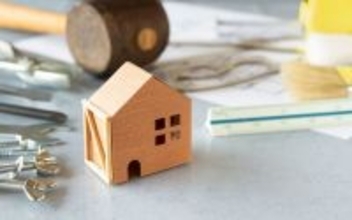 建築費高騰でも「今が建て時」意識は7割弱へ上昇！首都圏でも平屋建てが増加傾向に