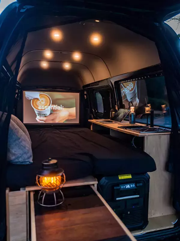 「【一人暮らしリノベ男子】築40年の一戸建てをバーカウンターのある「最高の仕事場＆自宅」に大改造！ 和室＋DKをつなげた20畳の広々おしゃれ空間へ」の画像