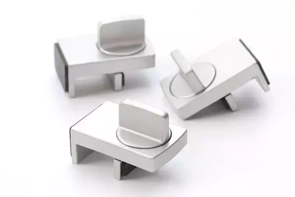 「【1000人超の犯罪者が証言】泥棒が諦める「面倒な家」の条件。防犯目線の物件選びを元大阪府警の警察官・折元洋巳さんに聞いた」の画像