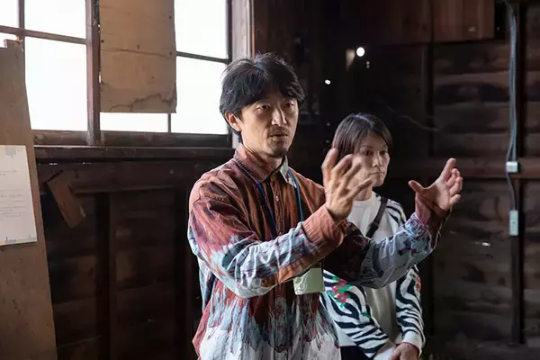 「「八王子芸術祭2025」9割廃業の織物の街、使われなくなった工場跡を舞台に10年かけて記憶を次世代につなぐ挑戦」の画像