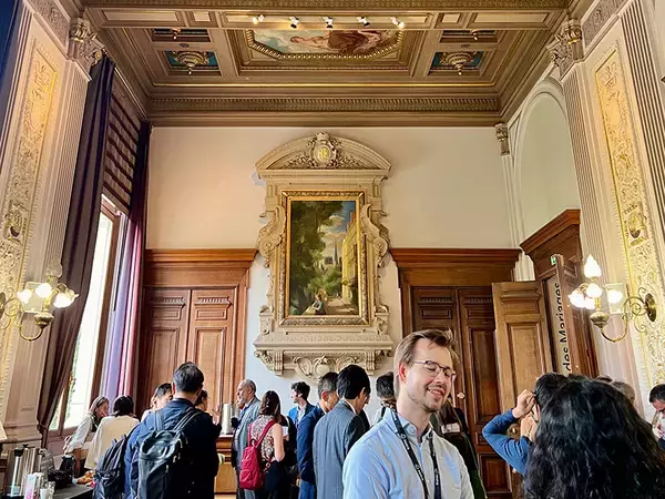 「「通勤も買い物も徒歩15分圏内」が世界の常識に？ パリで車が激減した理由とは？ 大阪の街も”大変貌”計画が進行中」の画像