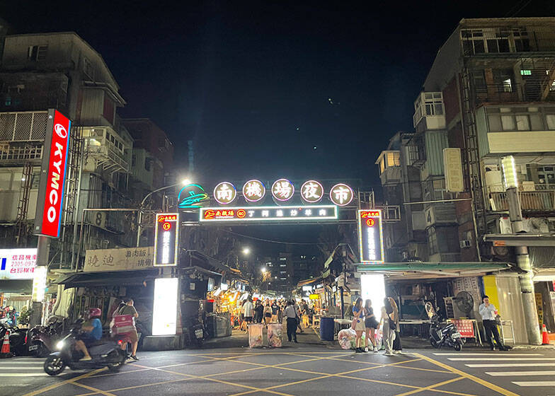 台湾のまちづくりから日本は何を学べるか。都市計画のキーワードは「夜市」「流動」？　三文字昌也さんインタビュー