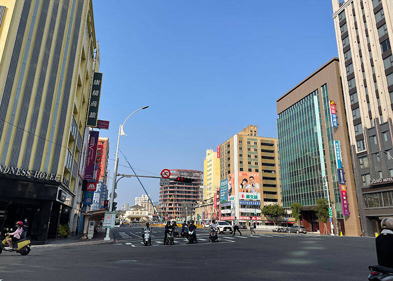 台湾のまちづくりから日本は何を学べるか。都市計画のキーワードは「夜市」「流動」？　三文字昌也さんインタビュー