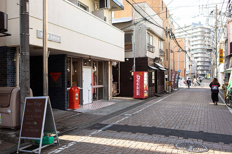 入居者のための食堂、昼・夕食500円、朝食はなんと100円！ 「トーコーキッチン」開店から9年目。入居者希望増、書籍化など、さらにすごいことになってた！