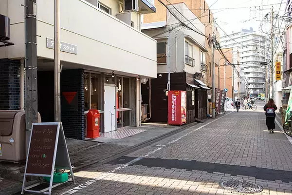 「入居者のための食堂、昼・夕食500円、朝食はなんと100円！ 「トーコーキッチン」開店から9年目。入居者希望増、書籍化など、さらにすごいことになってた！」の画像