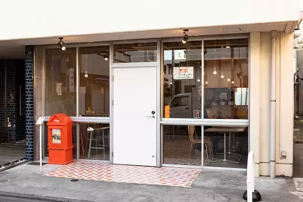 「入居者のための食堂、昼・夕食500円、朝食はなんと100円！ 「トーコーキッチン」開店から9年目。入居者希望増、書籍化など、さらにすごいことになってた！」の画像