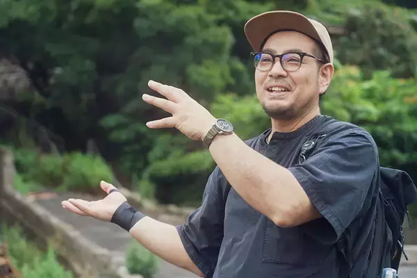 「【築74年・家賃1万円の団地】占い師・探偵・ブックカフェ店主…大家負担でDIYし放題、部屋も住人もクセが強すぎる！ 福岡「門司港1950団地」渋沢プロジェクト」の画像