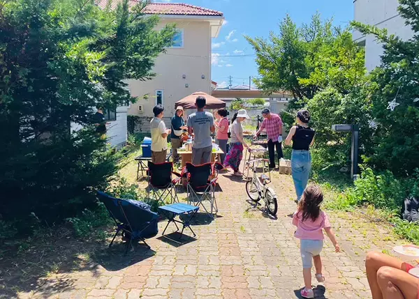 「長野の”移住者限定”団地が素敵！ カーシェア、コワーキング無料など移住の不安を払拭、その後の市内定住率も約9割　「ホシノマチ団地」佐久市」の画像