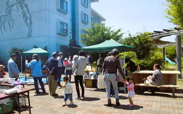 「長野の”移住者限定”団地が素敵！ カーシェア、コワーキング無料など移住の不安を払拭、その後の市内定住率も約9割　「ホシノマチ団地」佐久市」の画像