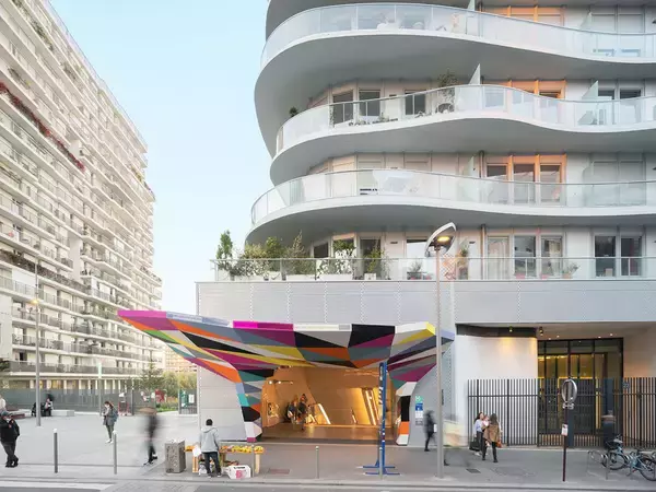 「世界の名建築を訪ねて。パリの文脈に連なる”サイト・スペシフィック”な集合住宅「ユニック・アパートメント」／フランス」の画像