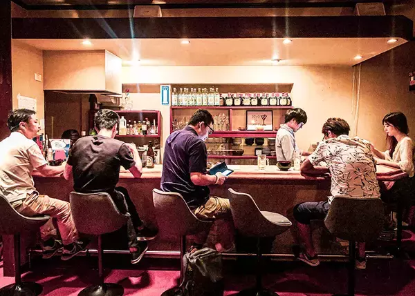 「いま北千住でシェアハウスがアツい！ 海外協力隊・アート・共同書店などおもしろ住人がつながるまちづくり、仕掛け人はR65山本遼さん」の画像