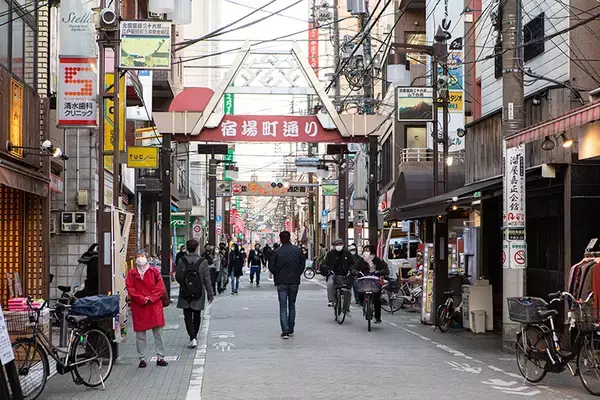 「いま北千住でシェアハウスがアツい！ 海外協力隊・アート・共同書店などおもしろ住人がつながるまちづくり、仕掛け人はR65山本遼さん」の画像