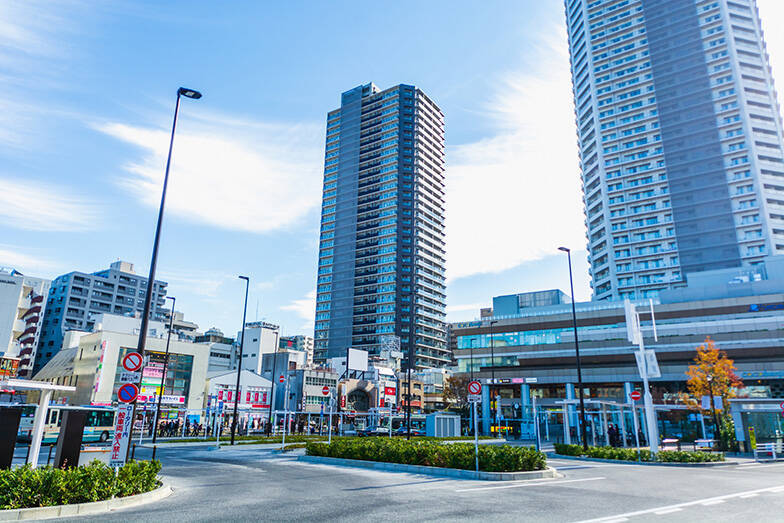 新宿駅から電車で30分以内、家賃相場安い駅ランキング！ 2023年版