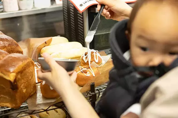 「東京の個人宅、1000坪の「秘密の花園」をいつでも公開！ 親子3世代でつなぐ庭の日常にベーカリーカフェも　森田オープンガーデン・小平市」の画像
