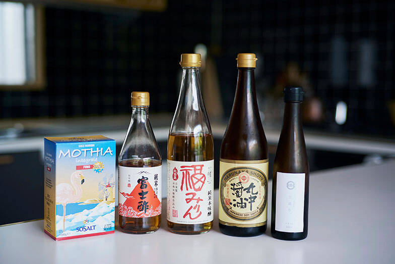 【料理家のキッチン】小堀紀代美さんの築50年・一戸建てリノベ。がんばらない収納術＆「我が家の特製」丸ごと肉じゃがレシピも公開