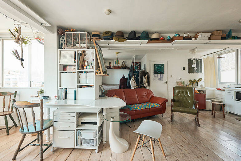 「退去時の原状回復ゼロ」だから部屋中がアートになる、美大生熱狂のDIY賃貸アパート。大家「壁画描いてよ」“常識破り”で伝説へ　町田市「アップル＆サムシングエルス」