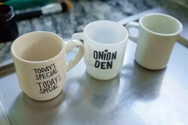 「タイならでは塀囲みのまち「ゲーテッド・コミュニティ」って？ クリエイターカップルがリノベ＆増築したおしゃれなおうちにおじゃまします　」の画像