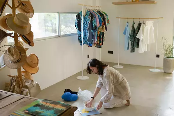 「タイならでは塀囲みのまち「ゲーテッド・コミュニティ」って？ クリエイターカップルがリノベ＆増築したおしゃれなおうちにおじゃまします　」の画像