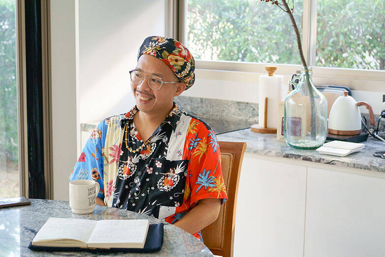 タイならでは塀囲みのまち「ゲーテッド・コミュニティ」って？ クリエイターカップルがリノベ＆増築したおしゃれなおうちにおじゃまします　