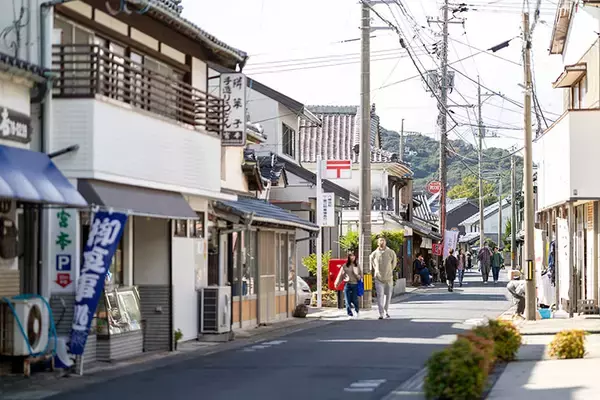 「「実家どうする？→民泊」の選択肢、自宅兼ゲストハウスにリノベ。二拠点生活で”帰りたくなる”まちづくりにも積極参加　山口県光市」の画像