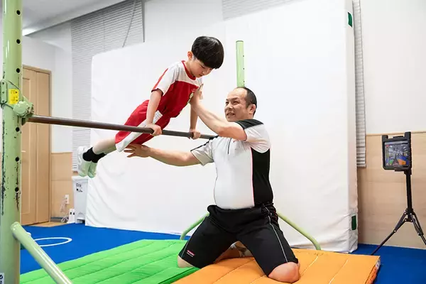 「【子育て新常識】学童・習い事・塾・小児科まで1カ所に集約、送迎不要！ 親は仕事やピラティス「こどもでぱーと」で変わる日常　東京都中野区など」の画像