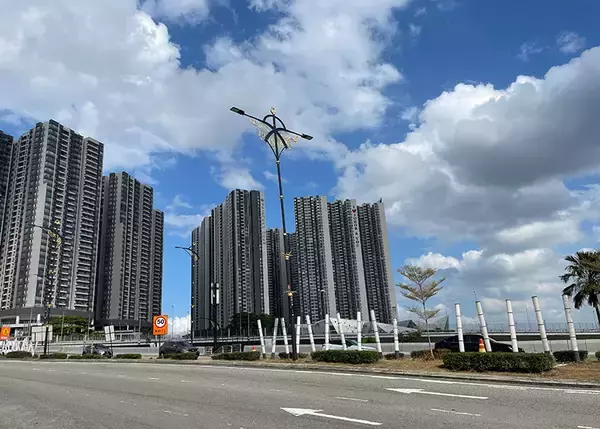 「【母子留学】”教育移住”で脚光のマレーシアのリアル。家賃10万円代で150平米の絶景豪邸も、円安で年1000万円?!」の画像