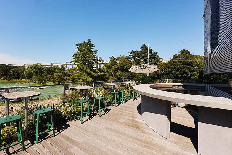 複合商業施設「the RECORDS」が話題！ 公園隣接の閉鎖ビジネスホテルをフードコート等にしてにぎわいの拠点に、地域の価値を再構築　千葉市