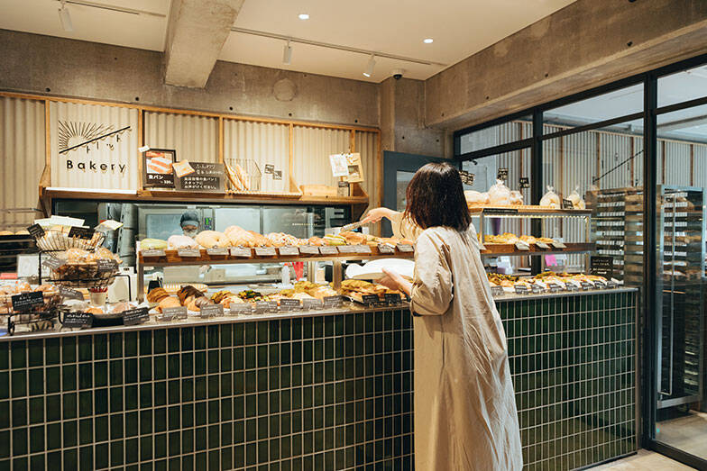 複合商業施設「the RECORDS」が話題！ 公園隣接の閉鎖ビジネスホテルをフードコート等にしてにぎわいの拠点に、地域の価値を再構築　千葉市