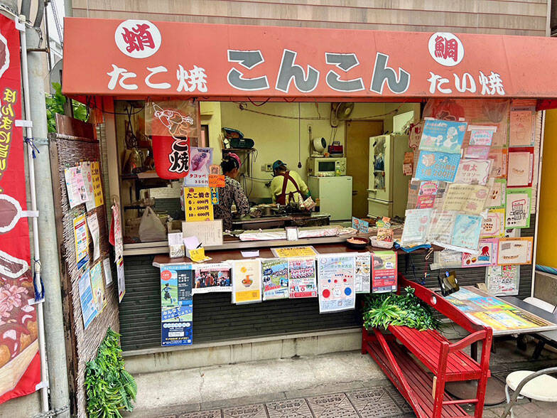 「屋外卓球台」で下町商店街の空き地が激変！ 多世代入り混じる遊び場へ。チーム対抗戦を見ながら話を聞いてきた　墨田区京島